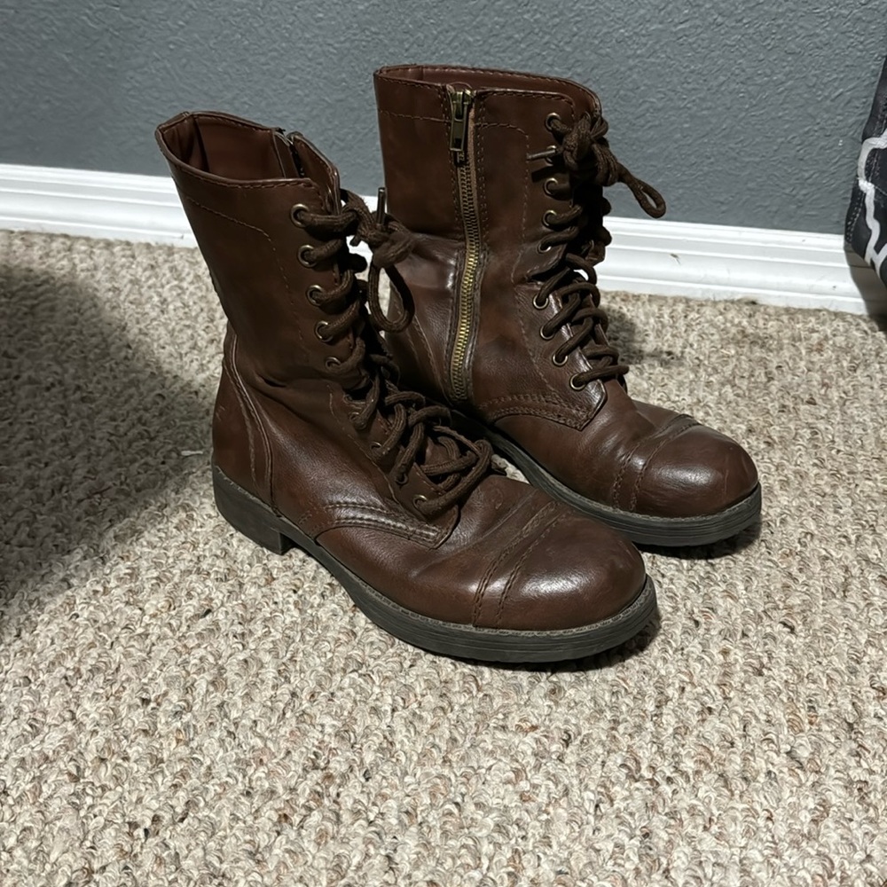 Brash Combat Style Zip Up Ankle Boots Size 7.5